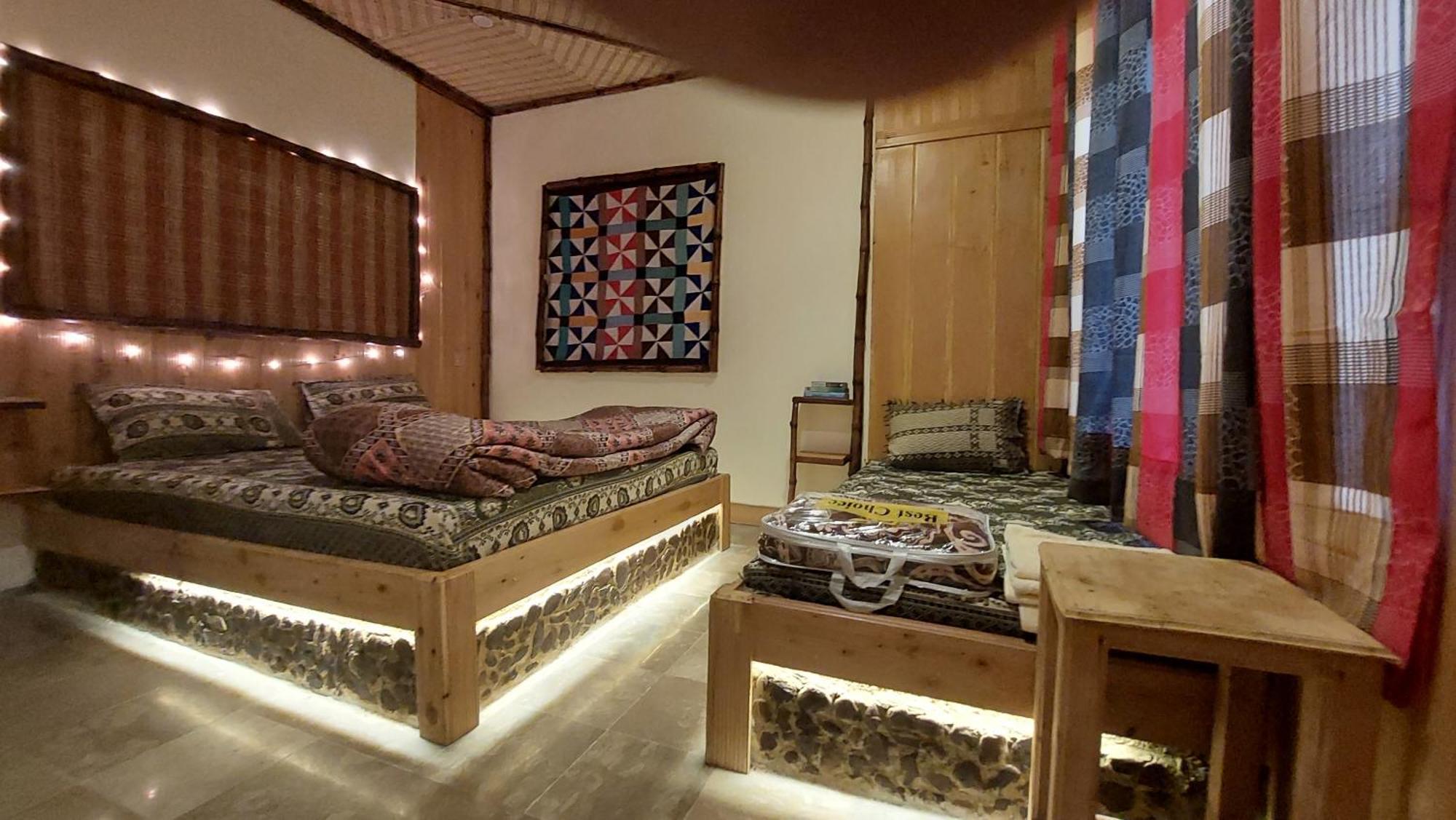 Khana Badosh Resort Kalam Buitenkant foto